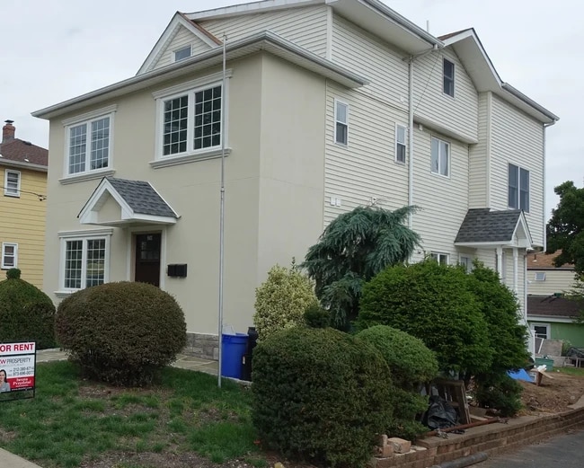 Building Photo - 26 Harding Ct