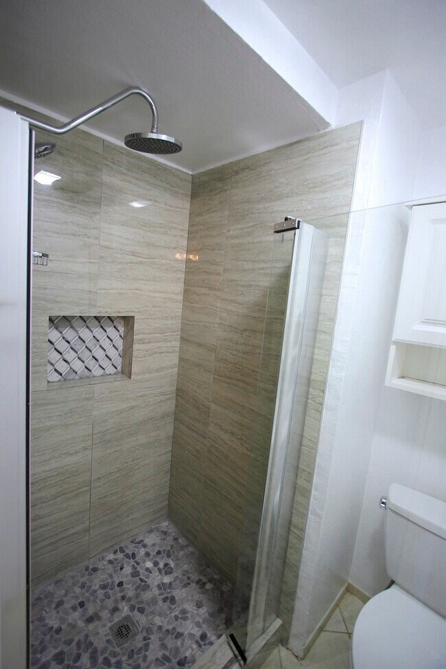 Building Photo - 3633 Seahorn Cir