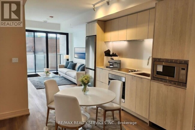 Building Photo - 1 Jarvis St