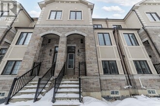 Building Photo - 12 Mermot Ln