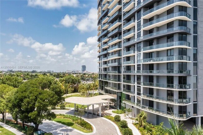 Foto del edificio - 101 Diplomat Pkwy