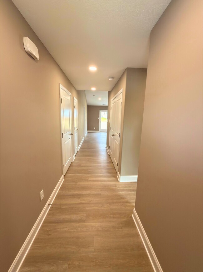 Foto del edificio - 7314 Woodpecker Wy