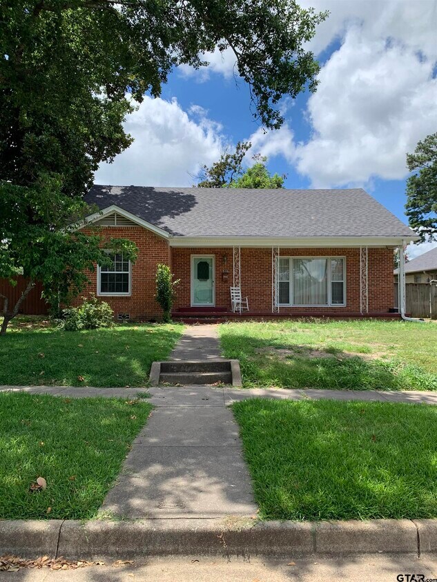 Foto principal - 510 W 3rd St