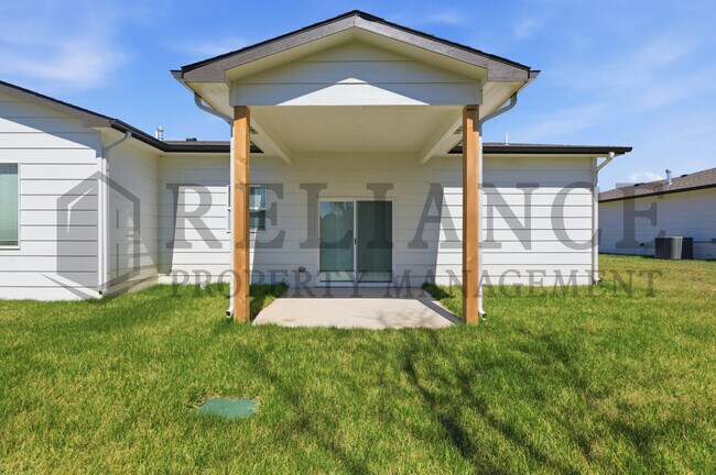 Foto del edificio - 501 Elmwood St