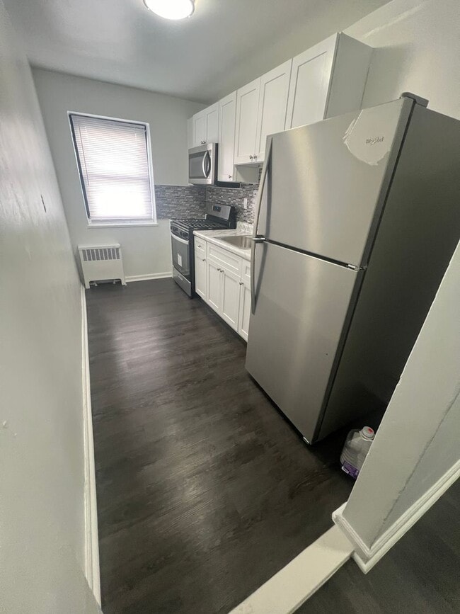 Interior Photo - 242 Prospect Street
