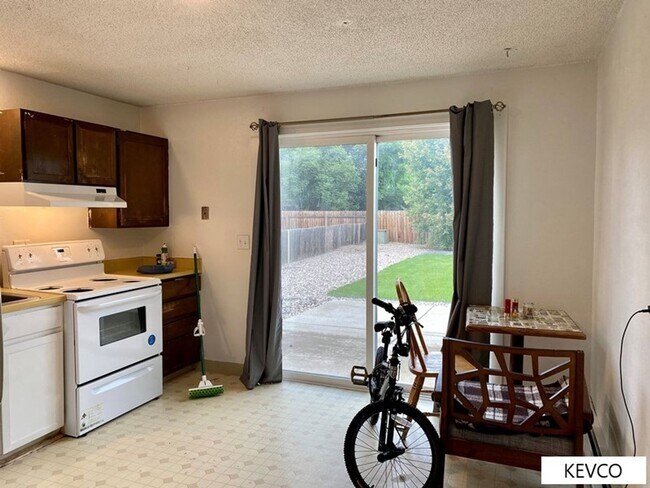Foto del edificio - 1747-1759 E 16th St