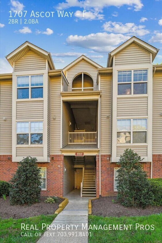 Primary Photo - Beautifully Maintained 2 Bedroom Condo For...