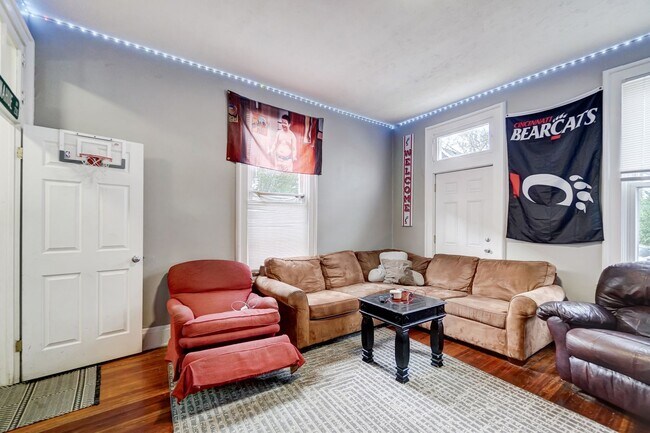 Foto del edificio - 2312 Stratford Ave