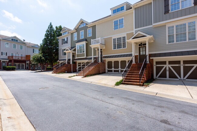Building Photo - 205 Lexington Village