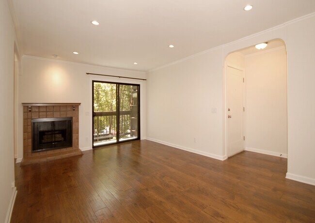 Foto del edificio - 13025 Moorpark St