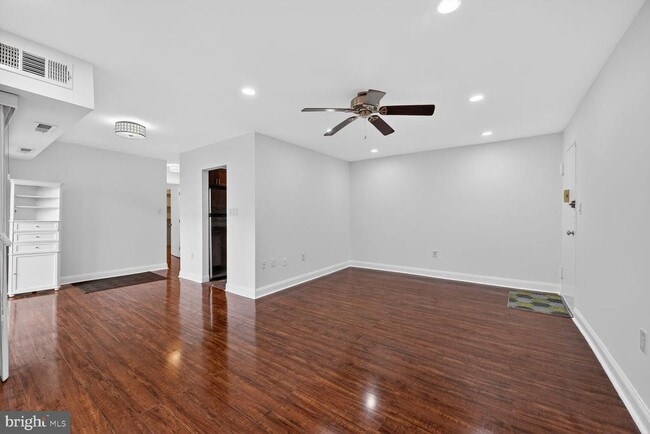 Building Photo - 12753 Dara Dr