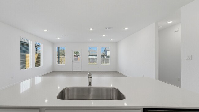 Foto del edificio - 2657 Gallic Rooster