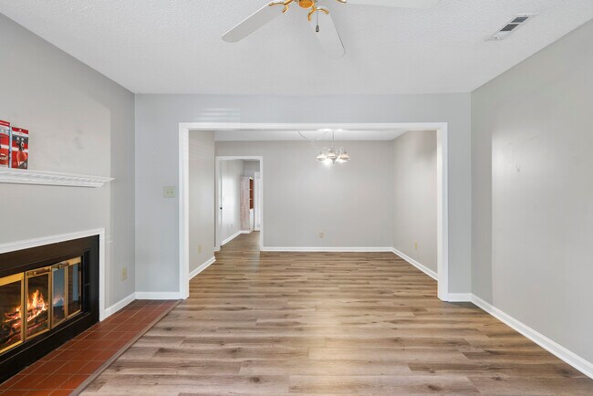 Building Photo - 7926 Brown Bark Pl