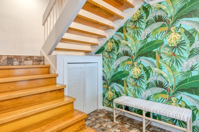 Foto del edificio - 3222 Harbor Dr