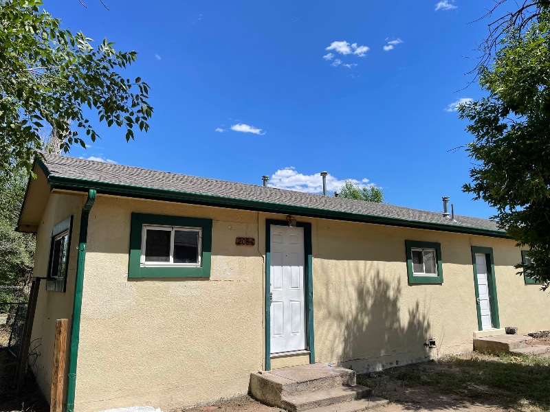 Primary Photo - 208 E Missouri Ave