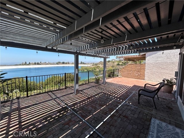 Foto del edificio - 6943 E Shorecrest Dr
