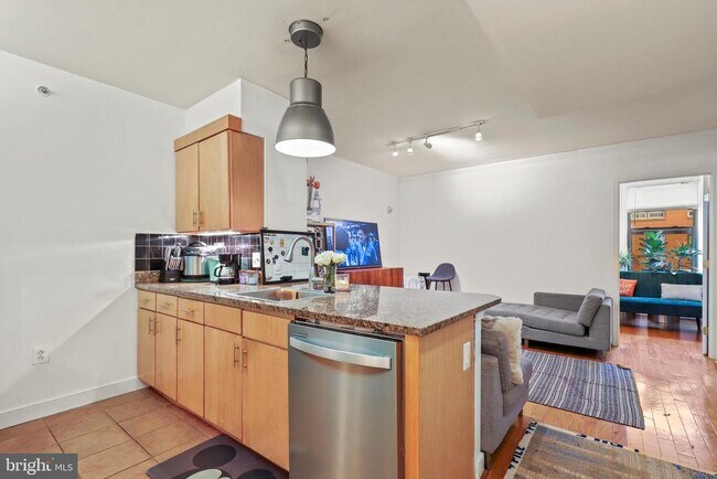 Foto del edificio - 616 E St NW