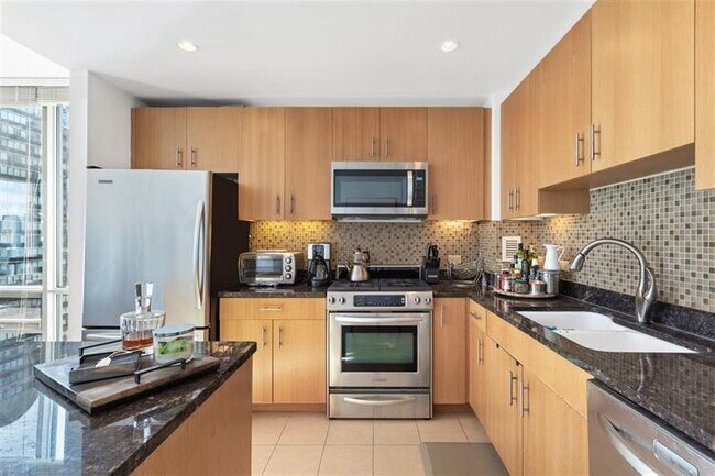 Foto del edificio - 1 Shore Ln