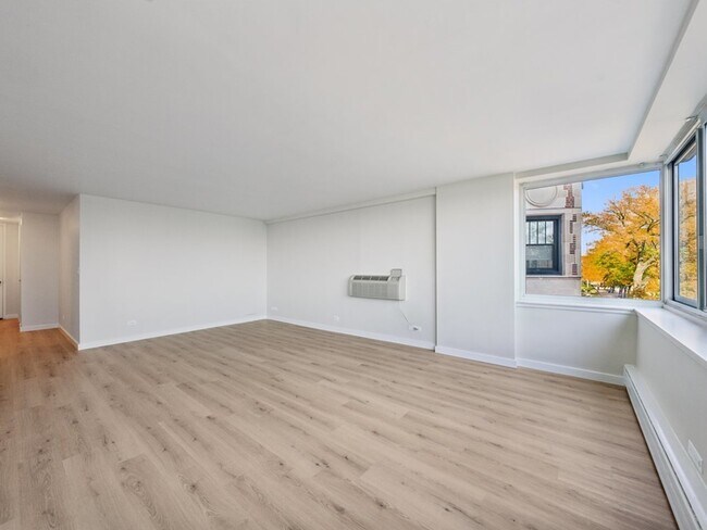 Foto del edificio - 1440 N Lake Shore Dr