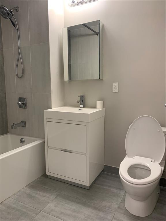 Foto del edificio - 232 E 18th St