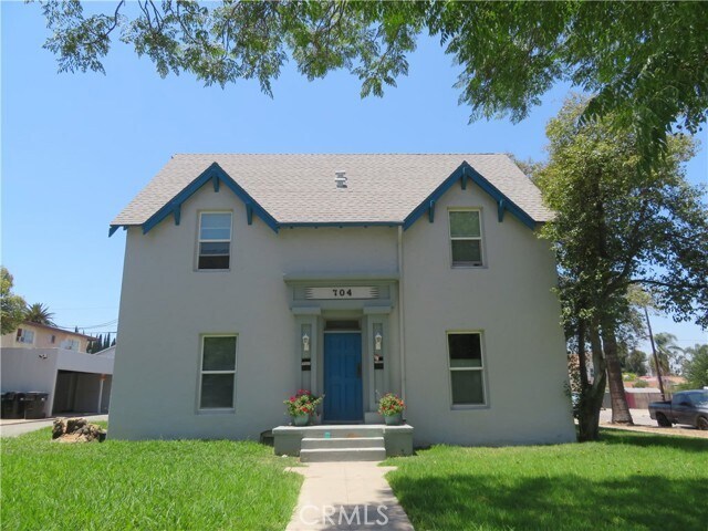 Primary Photo - 704 S Howard St