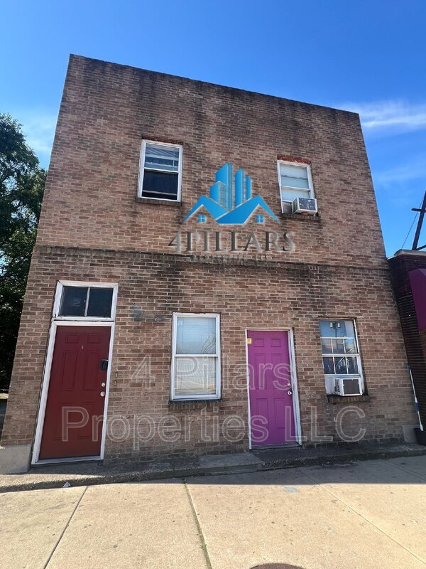 Foto principal - 803 E Chicago Ave