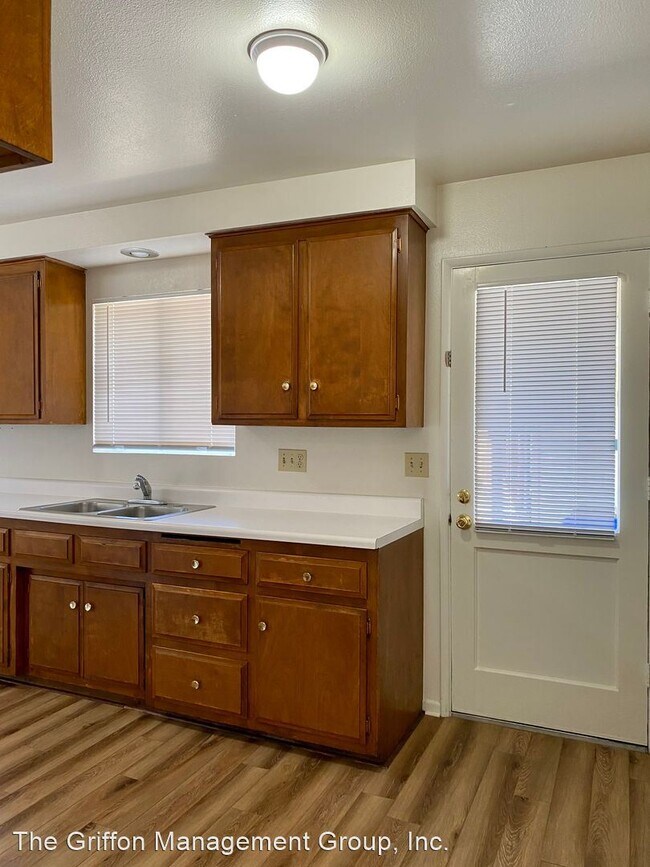 Foto del edificio - 2 br, 2 bath House - 41904 Briarwood Avenue