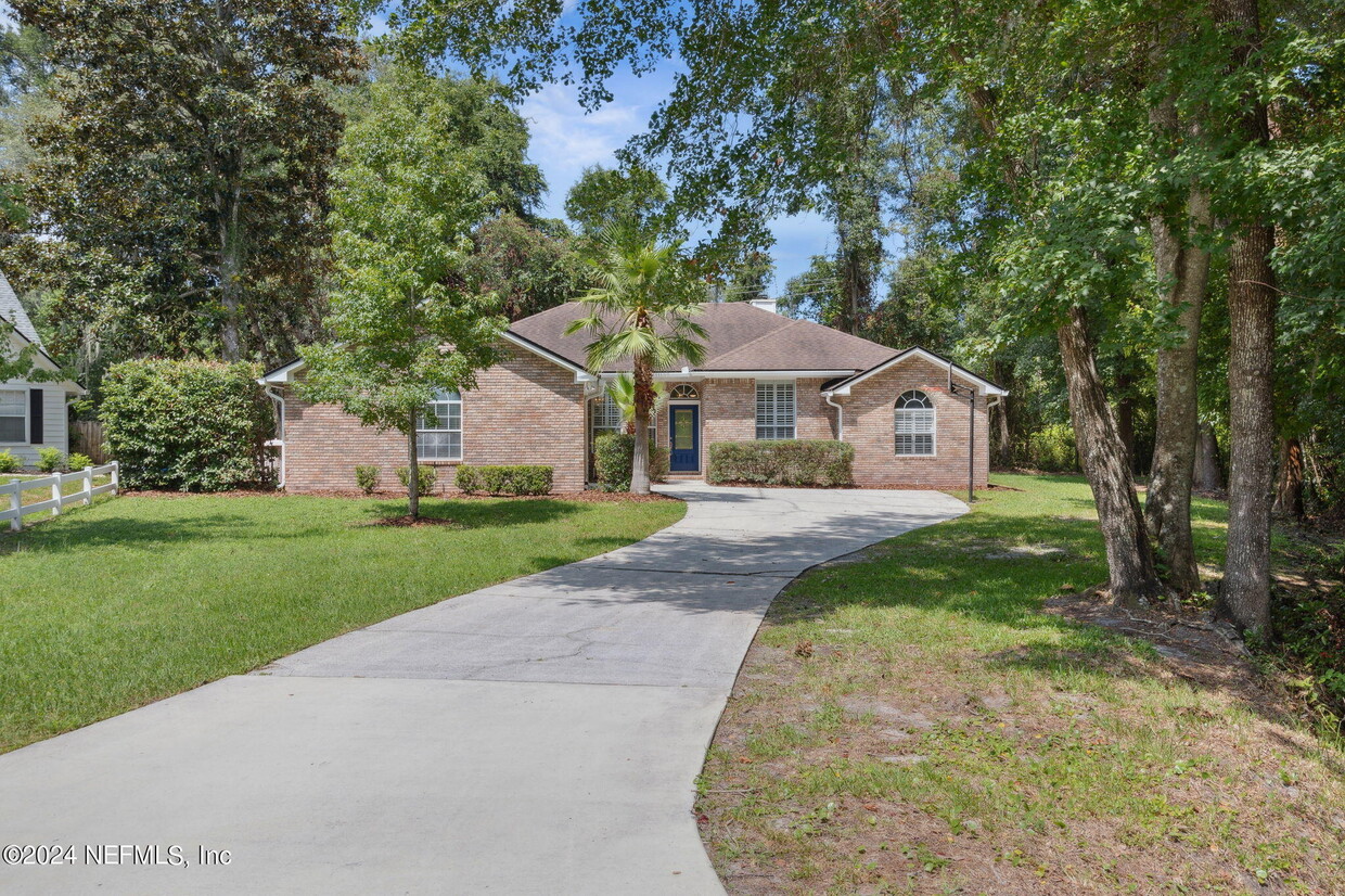 Foto principal - 1181 Westwood Dr