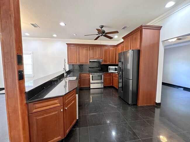 Foto del edificio - Gorgeous South Tampa TownHome with Stunnin...