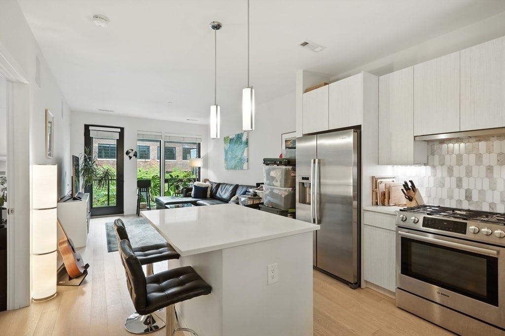 Foto principal - 45 W 3rd St