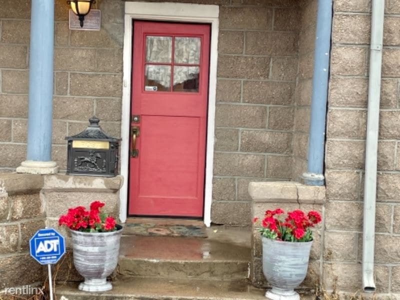 Primary Photo - 3 br, 2 bath House - 711 N Denver ave