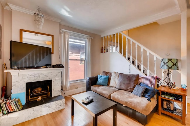 Building Photo - 1035 N Marion St