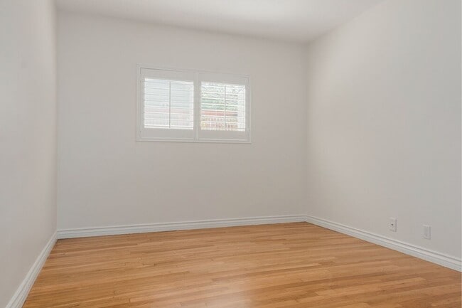 Building Photo - 2605 28th St