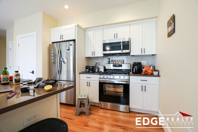 Foto del edificio - 19 Glencoe St