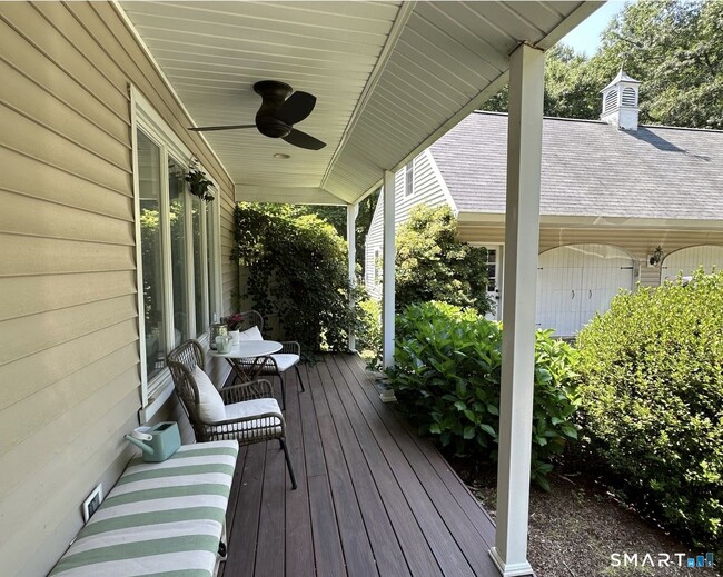 Building Photo - 11 Orchard Hill Rd