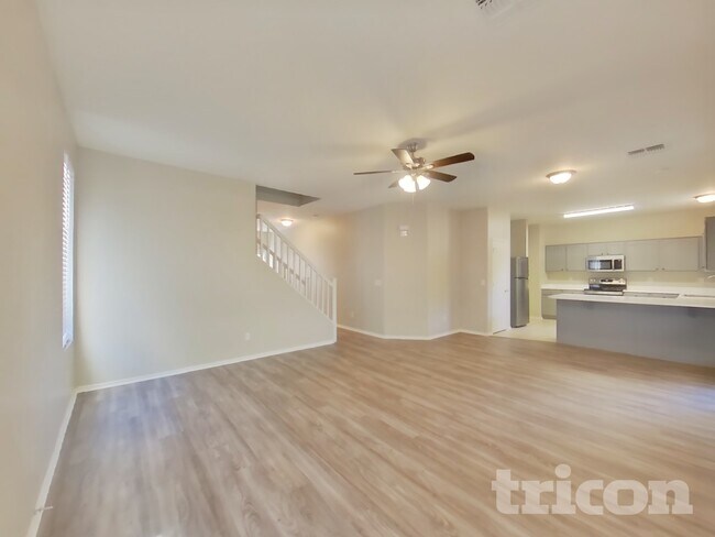 Building Photo - 4868 E Meadow Land Dr