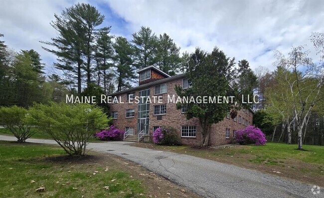 Building Photo - 20 Tall Pines Dr