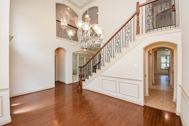 Foto del edificio - 28514 Hayden Park Dr