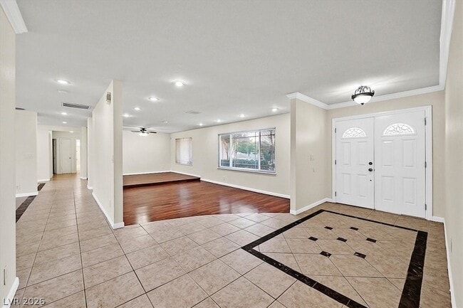 Building Photo - 3645 Forestcrest Dr