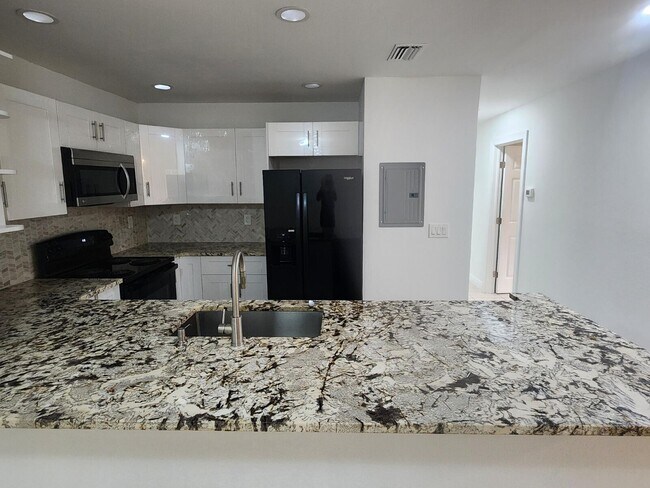 Foto del edificio - 6013 10th Ave N