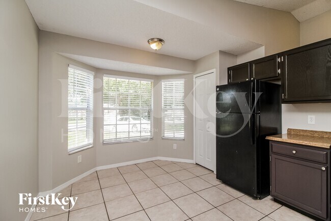 Building Photo - 7591 Groveoak Dr