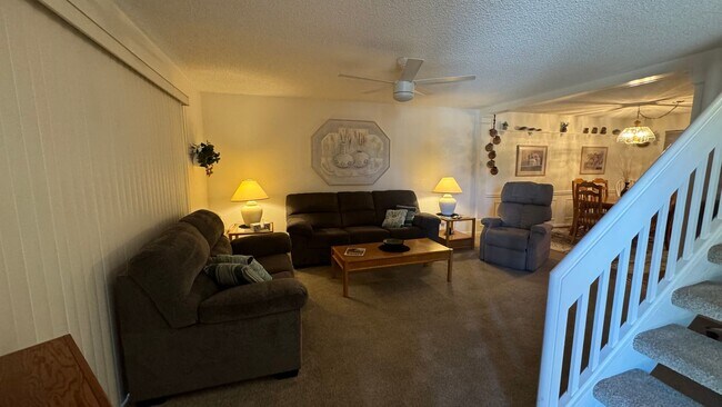 Foto del edificio - Furnished Condo w/ Community Pool!