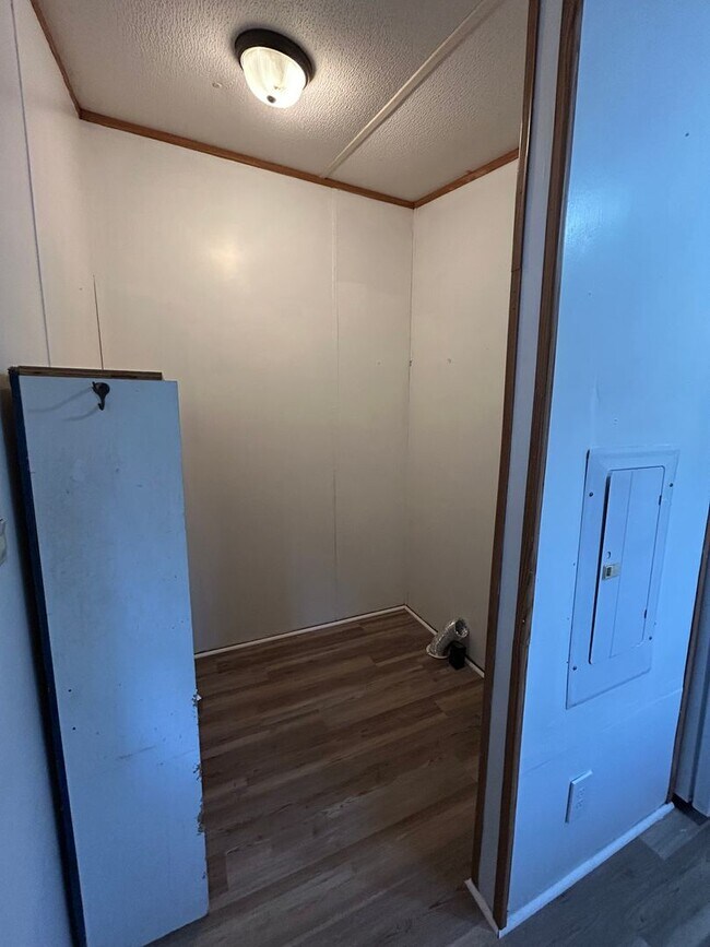 Foto del edificio - Coming Soon! 3 Bed 2 Bath Peaceful Country Home