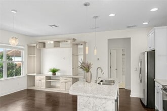 Building Photo - 13029 Doisy St