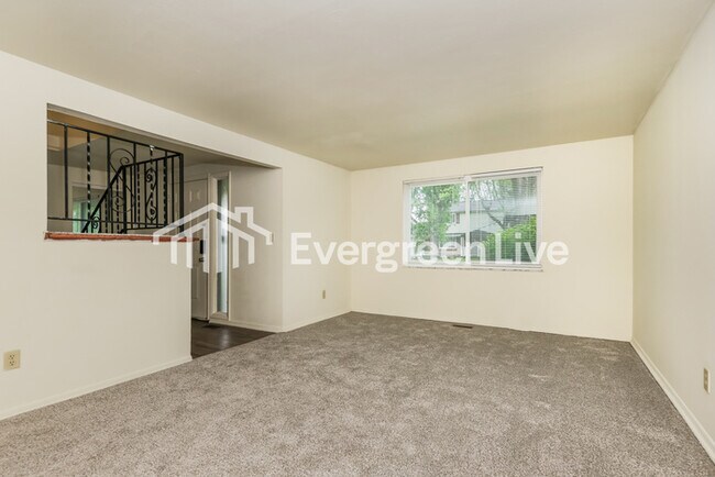 Foto del edificio - 6291 Leawood Dr