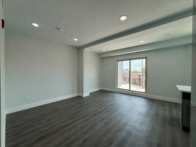 Building Photo - 675 N 41st St