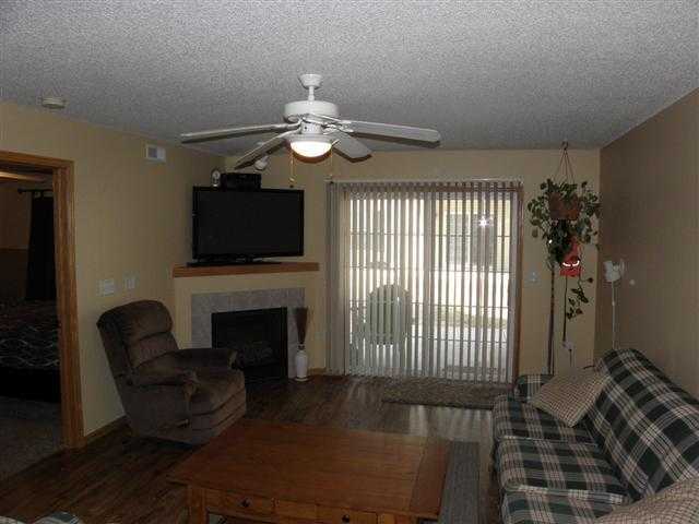 Foto del edificio - 20 Cherry Ct