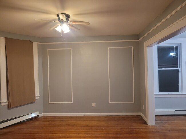Living room - 87 22nd St