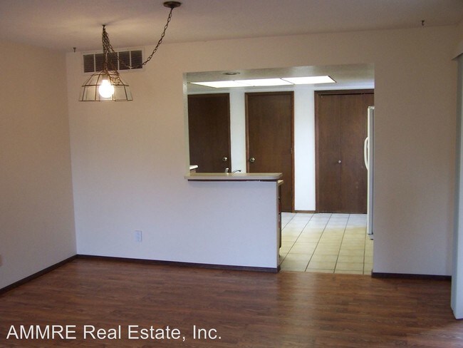 Building Photo - 3 br, 1.5 bath House - 10009 Cardinal