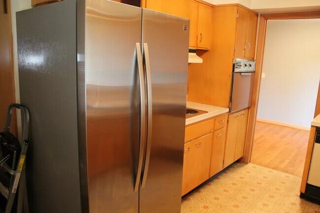Foto del edificio - 3 Bedroom, 1 Bathroom Home in Putnam Heights
